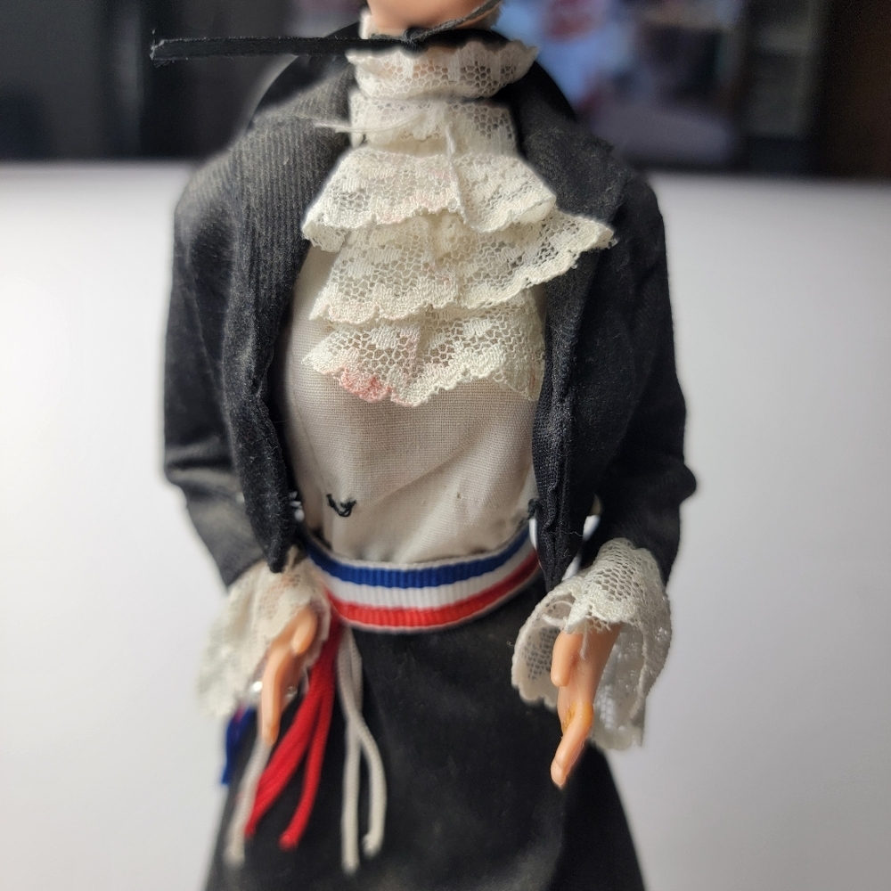 Chilean Barbie Dolls Of The World Collectible 1997 Vintage - Picture 2 of 14